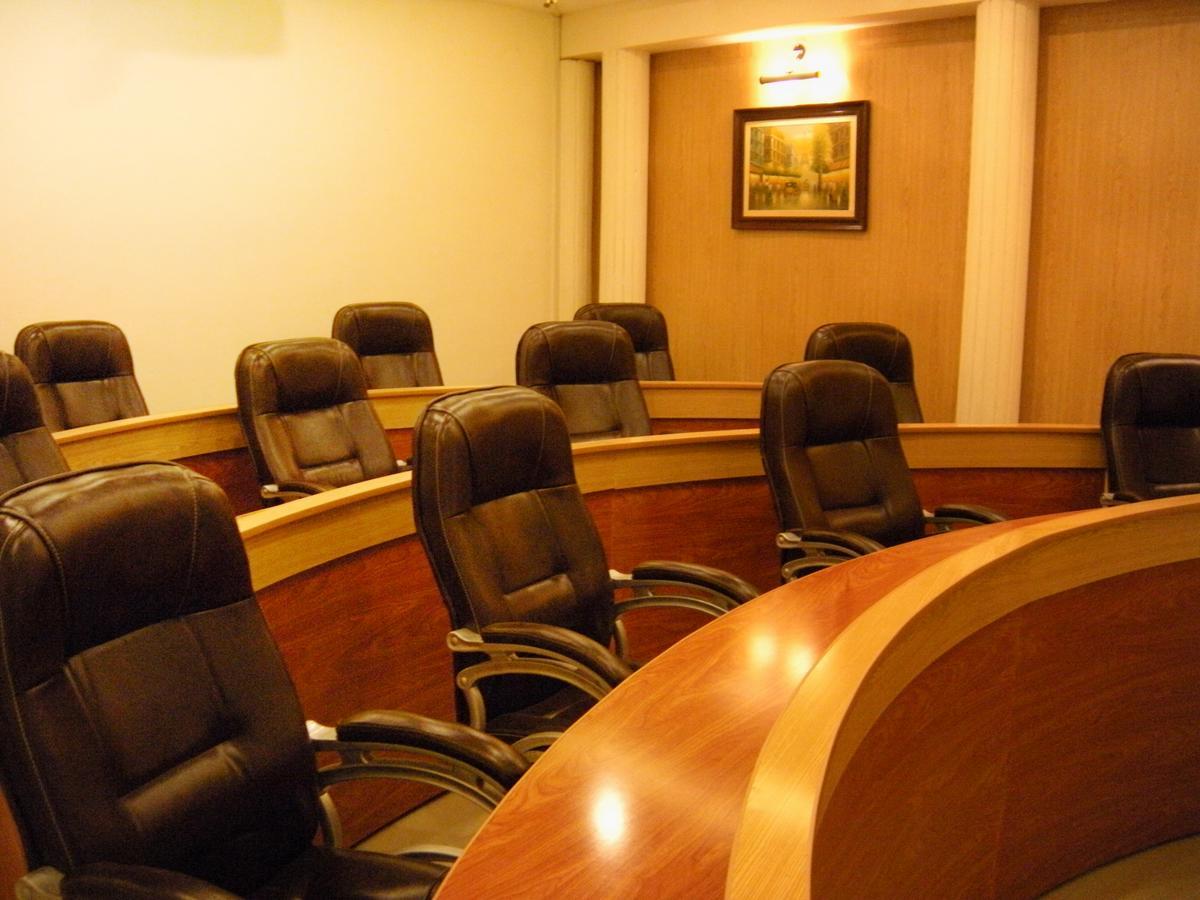Grand Enclave Hotell Lahore Exteriör bild